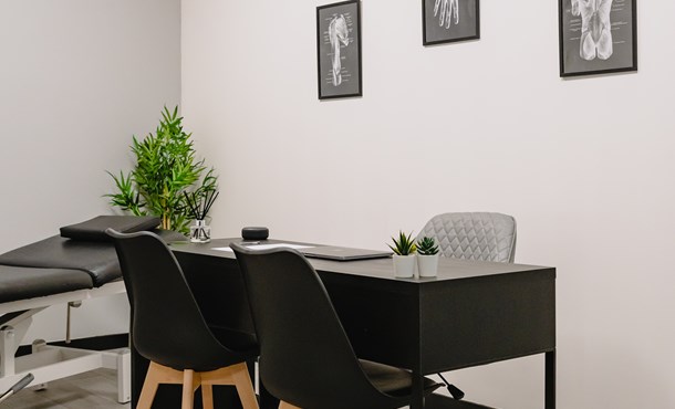 PHYSIO CLINIC INTERIORS 5